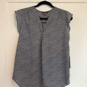 NWT Vince Camuto Black and White Mandarin Collar Blouse